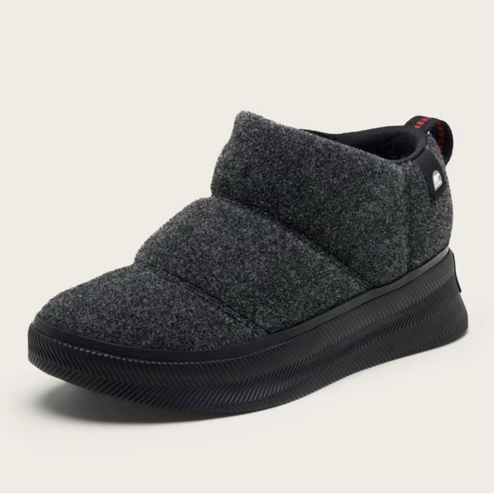 Like New SOREL Our N About Mini Puffy Boot